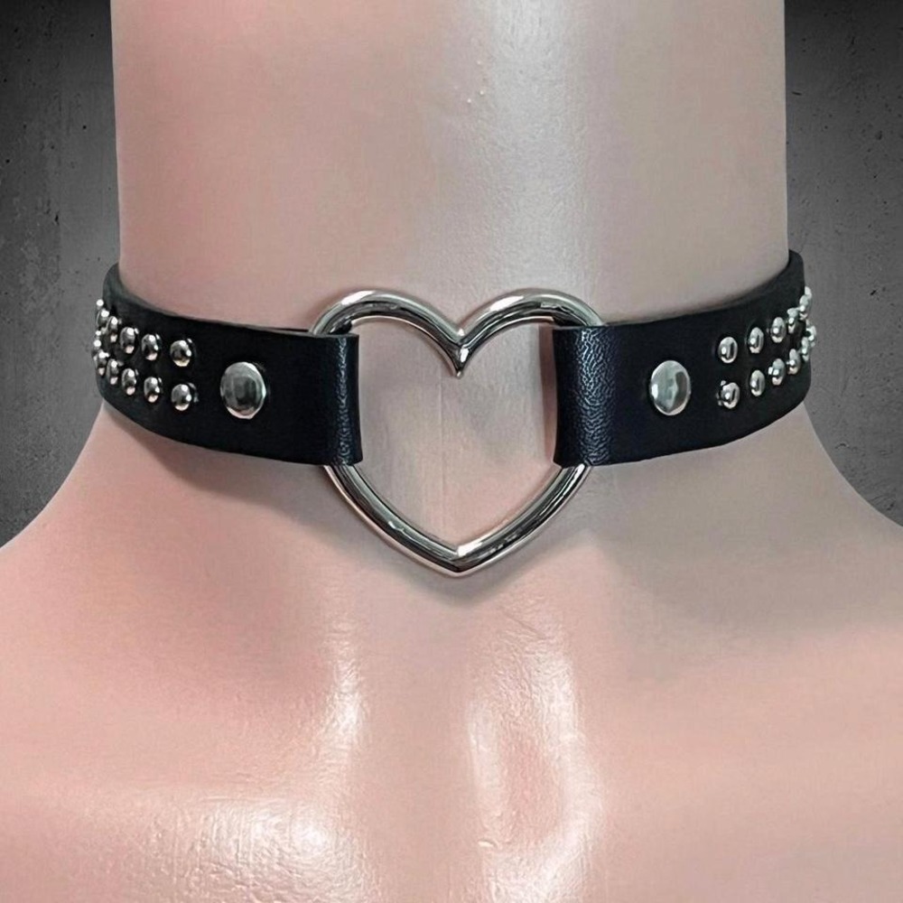 Studded Black PU Leather Heart Ring Choker Necklace